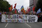 Fronttransparent der Demonstration „Grenzenlose Solidarität statt G20« Anfang Juli in Hamburg.